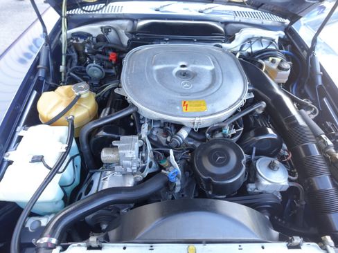 Used 1989 Mercedes-Benz 560 SL image 17
