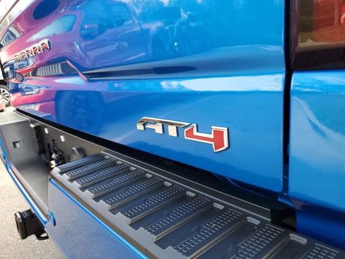 Used 2023 GMC Sierra 1500 AT4 w/ Technology Package image 8