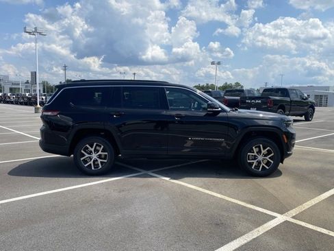 New 2025 Jeep Grand Cherokee L Limited w/ Trailer Tow Package image 9