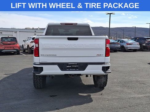 Used 2022 Chevrolet Silverado 1500 RST AWD/4WD image 5