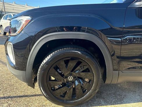 New 2026 Volkswagen Atlas SE FWD image 5