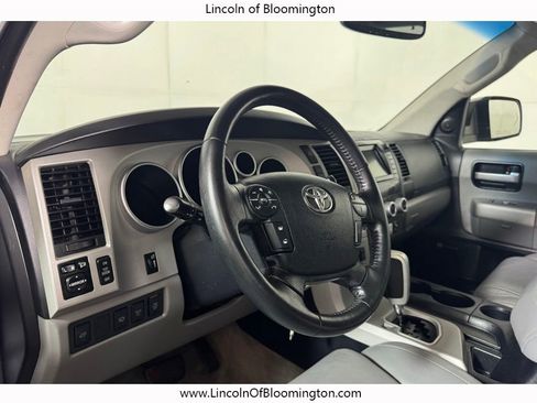 Used 2008 Toyota Sequoia Limited AWD/4WD image 34