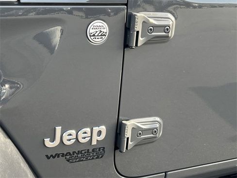 Used 2020 Jeep Wrangler Unlimited Sport S image 39