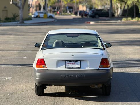 Used 1998 Saturn S-Series SL1 image 4