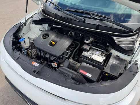 Used 2021 Kia Soul LX FWD image 23
