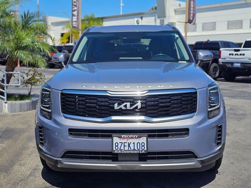 Used 2022 Kia Telluride EX FWD image 2