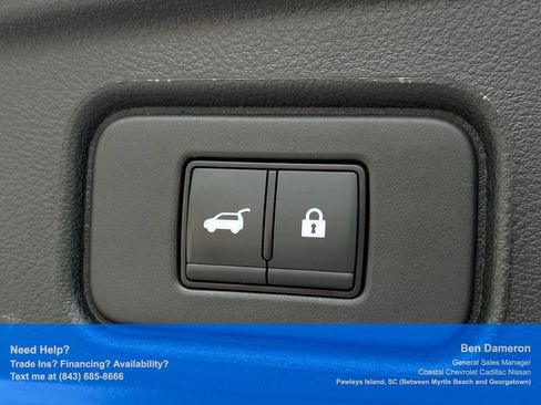 Used 2025 Nissan Pathfinder SL AWD/4WD image 20