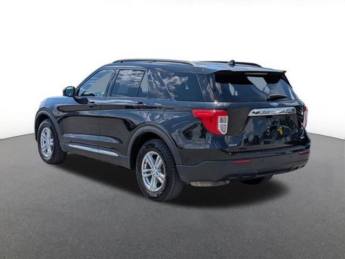 Used 2020 Ford Explorer XLT w/ Comfort Package AWD/4WD image 4