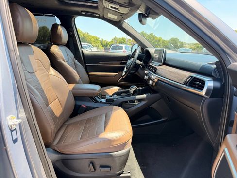Used 2021 Kia Telluride SX w/ SX Prestige Package AWD/4WD image 28