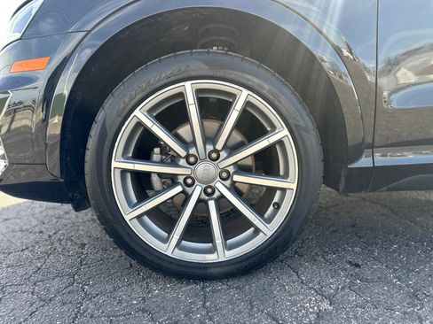 Used 2018 Audi Q3 2.0T Premium image 11