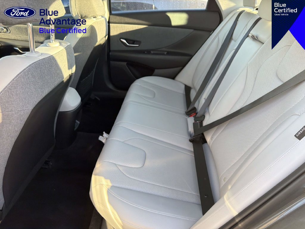 Used 2025 Hyundai Elantra Limited FWD image 22