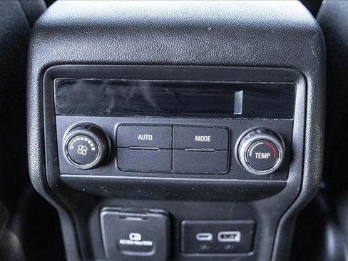 Used 2023 GMC Acadia SLE w/ Driver Convenience Package image 20