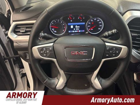 Used 2023 GMC Acadia SLT image 14