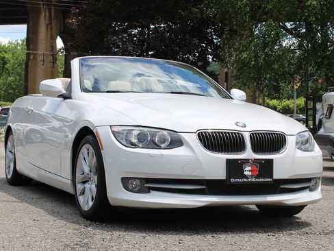 Used 2012 BMW 328i Convertible RWD image 12