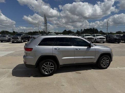 Used 2021 Jeep Grand Cherokee Limited image 3