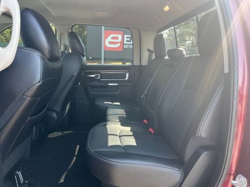 Used 2018 RAM 2500 Laramie w/ Sport Appearance Group image 12