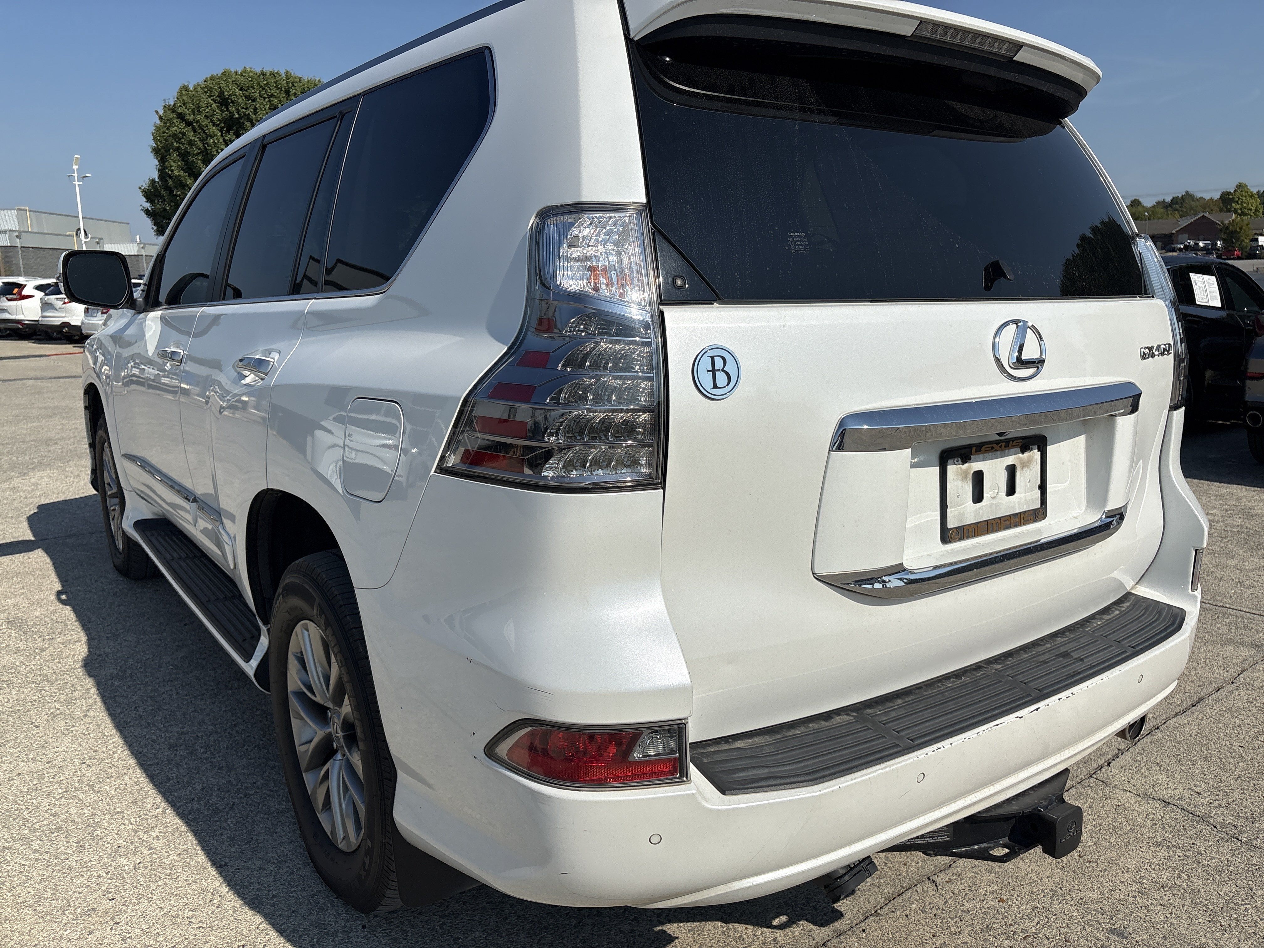 Used 2017 Lexus GX 460 Luxury AWD/4WD image 2