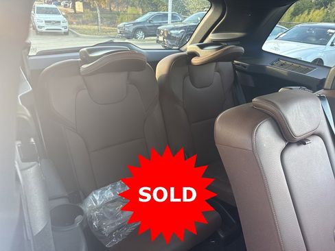 Certified 2023 Volvo XC90 B6 Plus image 18