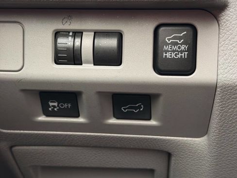 Used 2015 Subaru Forester 2.5i Limited image 24