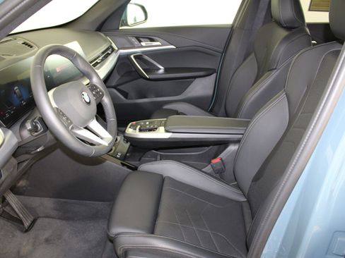 Certified 2025 BMW X1 xDrive28i image 5