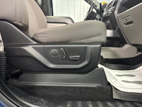 Used 2017 Ford F150 XLT w/ Equipment Group 302A Luxury AWD/4WD image 17