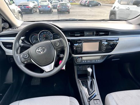 Used 2015 Toyota Corolla LE image 7