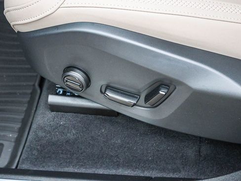 New 2026 Volvo XC90 T8 Plus image 31