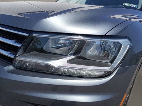 Used 2021 Volkswagen Tiguan S image 9