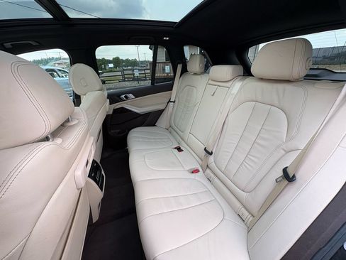 Used 2019 BMW X5 xDrive40i w/ Convenience Package AWD/4WD image 26