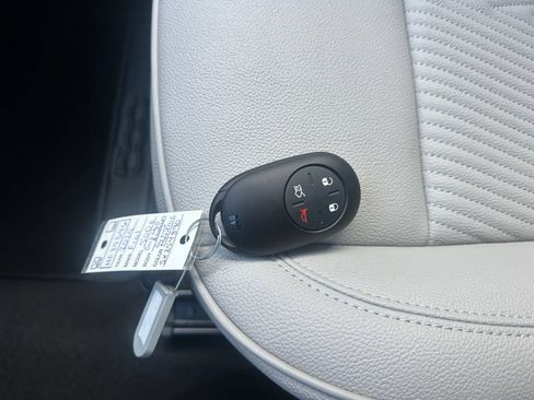 New 2025 FIAT 500 e FWD image 31