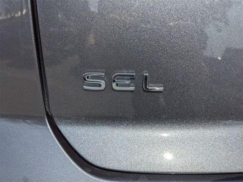 New 2025 Volkswagen Atlas Cross Sport SEL Premium R-Line image 18