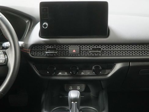 Certified 2026 Honda HR-V Sport image 23