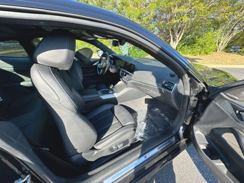 Used 2023 BMW 430i xDrive Coupe w/ M Sport Package AWD/4WD image 33
