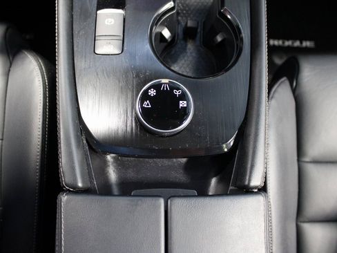 Used 2023 Nissan Rogue SL image 31