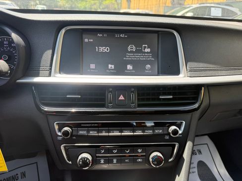 Used 2020 Kia Optima LX image 11