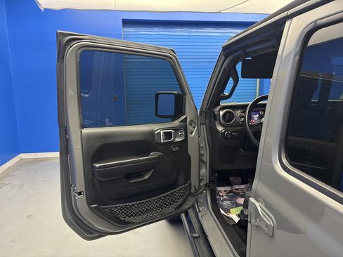 Used 2020 Jeep Wrangler Unlimited Sport S AWD/4WD image 9