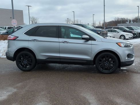 Certified 2024 Ford Edge SEL w/ Convenience Package image 9