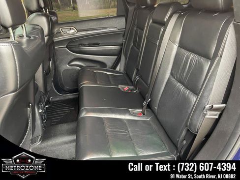 Used 2016 Jeep Grand Cherokee Limited AWD/4WD image 21