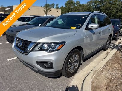 Used 2020 Nissan Pathfinder SL w/ Cargo Package