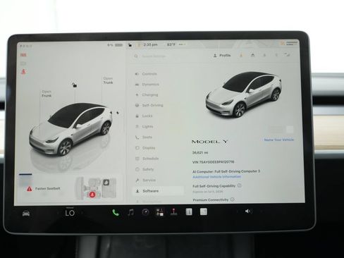 Used 2023 Tesla Model Y AWD image 62