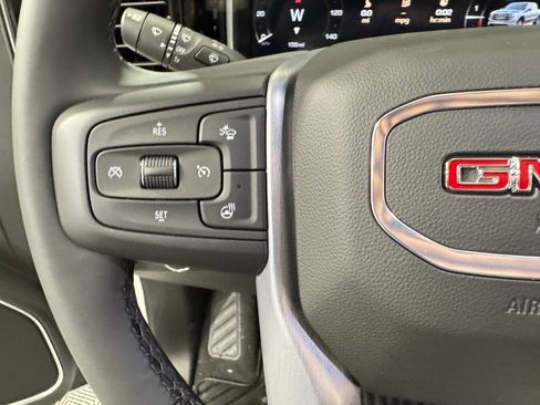 New 2026 GMC Sierra 1500 Elevation image 19