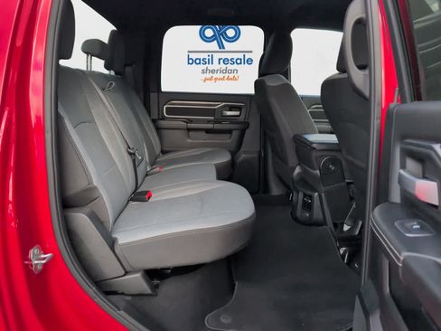 Used 2024 RAM 2500 Big Horn w/ Bed Utility Group image 18