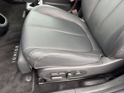 Certified 2024 Hyundai Ioniq 5 Limited image 23