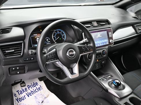 Used 2023 Nissan Leaf S image 17