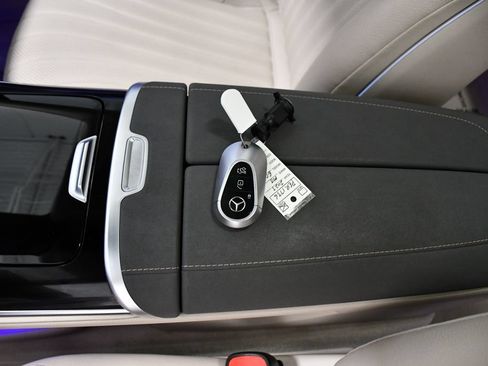 Certified 2023 Mercedes-Benz EQS 450+ 4MATIC Sedan image 23