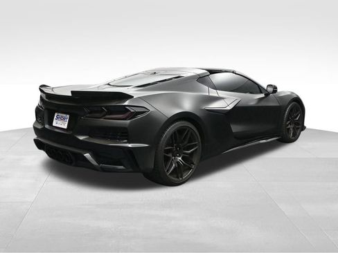 Used 2024 Chevrolet Corvette Z06 RWD image 5