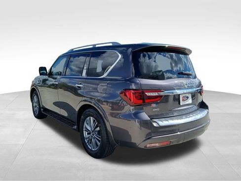 Used 2022 INFINITI QX80 Luxe w/ All-Season Package image 3
