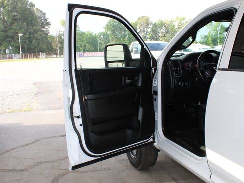 Used 2026 RAM 2500 Tradesman AWD/4WD image 16