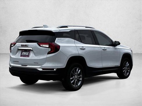 Used 2023 GMC Terrain SLT image 5
