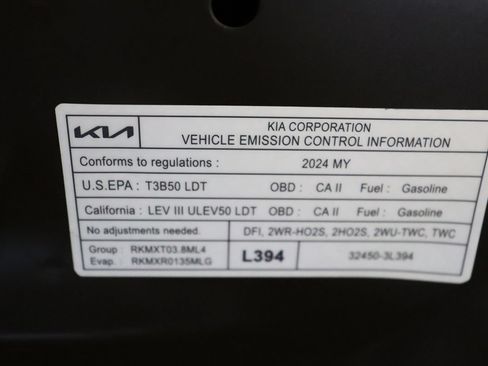 Used 2024 Kia Telluride EX w/ EX Captain's Chair Package FWD image 61